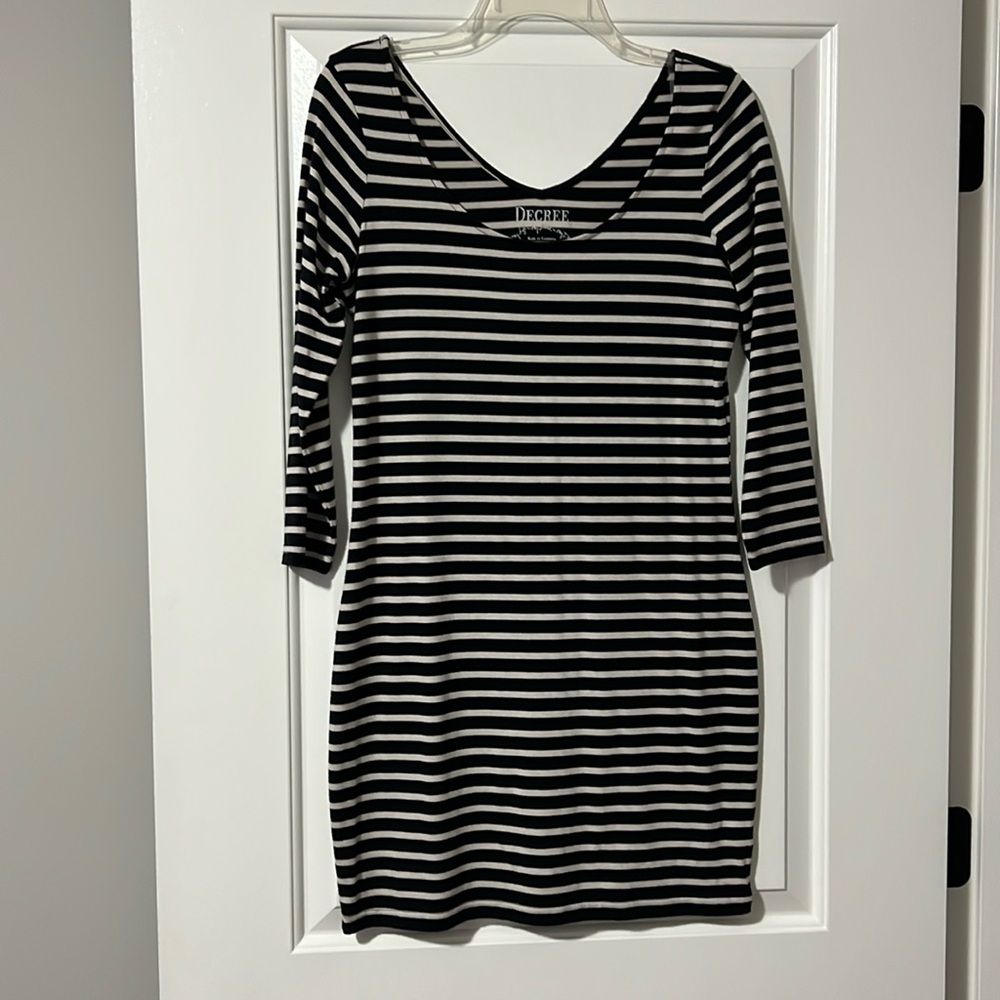 Decree 3/4 sleeve dress